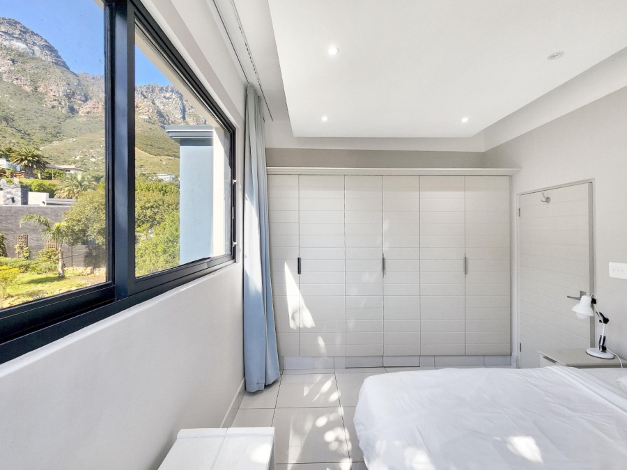 11 Bedroom Property for Sale in Camps Bay Western Cape